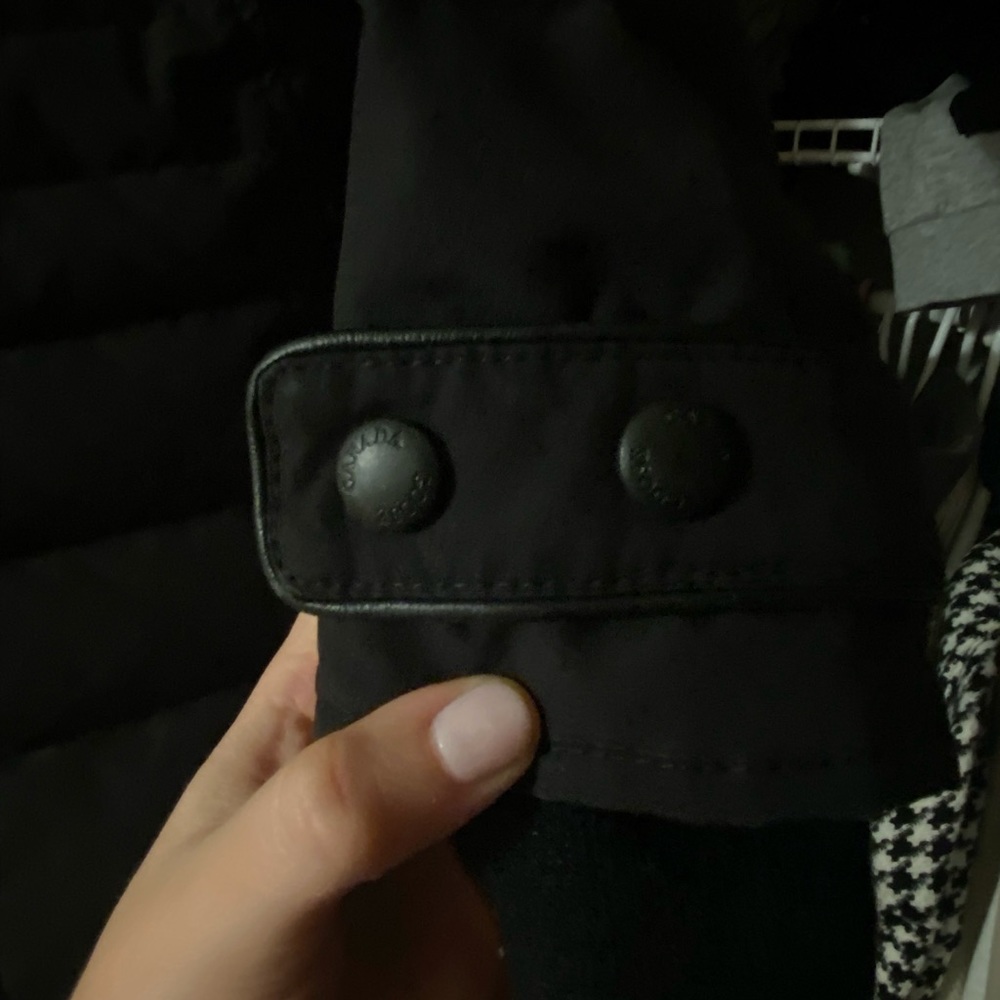 Womens Canada Goode Shelburne Parka. 
Just dry cleaned. - Picture 8 of 16